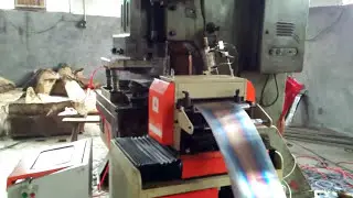 zigzag feeder for circle cutting