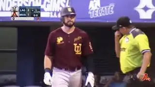 30.- Las reglas en home: bateador hace swing y la bola lo golpea.