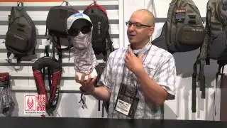 ICAST 2013 &mdash; Джон Шерман демонстрирует Hi's Tackle Box новые гетры Simms Sun