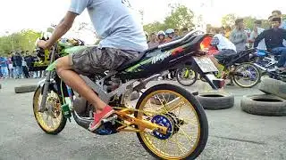 Ketegangan antara Ninja R korek harian  vs Ninja R drag