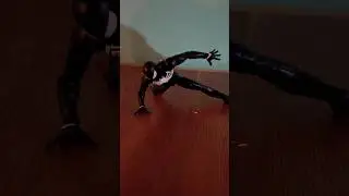 En Boxing de Spider-Man  #spiderman #negro ￼
