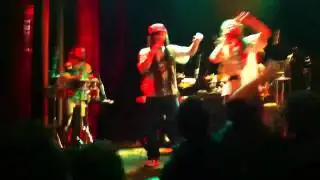 Morodo y Ras Kuko - Jah cuida sala Apolo 5/03/2011