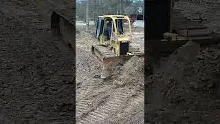 Dozer doing Dozer Stuff. Come with me! #heavyequipment #youtuber #fun
