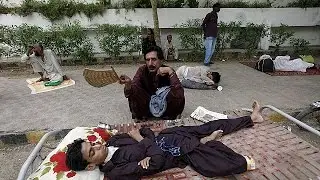Anger at Karachi power cuts as hundreds die in Pakistan heatwave