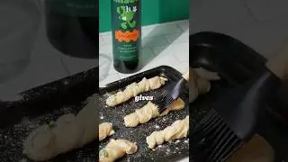 Easy Game Day Snacks: Jalape&ntilde;o Twists with HASSY Avocado Oil #avocadooil #recipe #easyrecipe #snacks
