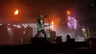 Blink-182 Stay together for the kids + Rollercoaster Live at Acrisure arena 10-05-25