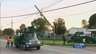 Power restored to section of Girard after car accident splits electrical pole