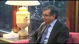 PM, Dr. Naveed Sherwani discuss development of high-tech industries in Pakistan