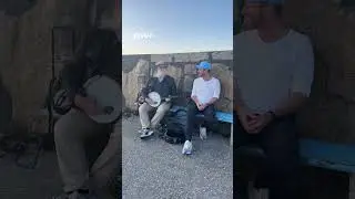 Coldplay's Chris Martin spotted at D&uacute;n Laoghaire chilling with an Irish busker 🇮🇪🎶 #ireland