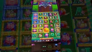Ohhhh that&rsquo;s a good one #huffnevenmorepuff #slots #casino