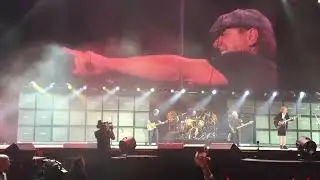 AC/DC - T.N.T. (Front Row @ Coachella 2015 Weekend 2)