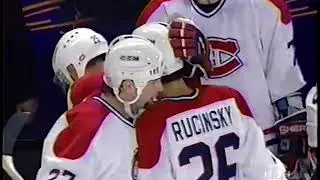 Martin Rucinsky scores against New Jersey
