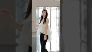 Beautiful Chinese Girl | Chinese Street Fashion #shorts #chinesefashion #streetstyle
