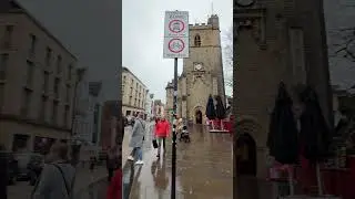 Zamieszki w Oksfordzie z okazji Dnia św. Scholastyki! Kto wygrywa &ndash; miasto czy towarzystwo? #oxfo...