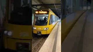 Stadtbahn Stuttgart SSB Stadler DT 8 als U6 nach Gerlingen