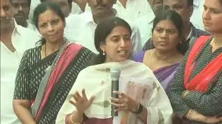 YS Bharathi on YS Jagan for Women || Election campaign in Pulivendula