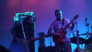 Ekoostik Hookah w Ed Mcgee - Bone