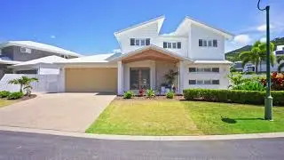 Brand New Waterfront Home in Airlie Beach | 19 The Cove
