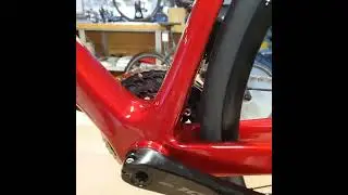 Izoard Pro met Shimano 105 Di2 2023