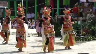 Tari Seranjang andak MTs n Kota Batu