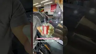Applying Gtechniq EXO V5 Hydrophobic Ceramic Coating #ceramiccoating #satisfying #detailing #cars