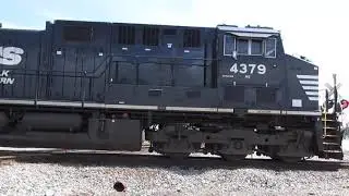NS I-23 with NS AC44C6M 4379 NS GS&F