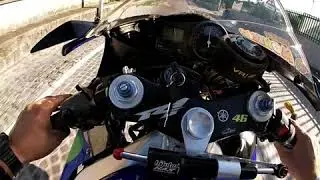 R1 1998 replica Valentino Rossi
