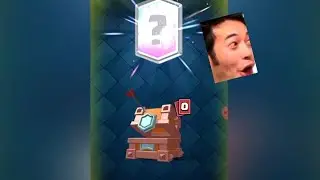 EPIC CLAN WAR CHEST LEGENDARY OPENING WITH LEGENDARY CARD!!!! 😀👍👍