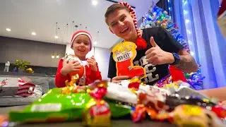 НОВОГОДНИЙ АНБОКСИНГ С ДАНЬКОЙ🎁