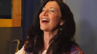 Ein kleines Lied vom Glück - Karin Melchert