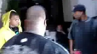 paparazzi spotted chris brown leaving philippechow 60st. 7/29/08