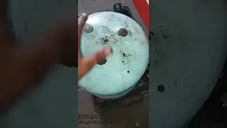 Trocando válvula de expansão e fazendo recarga de gás.