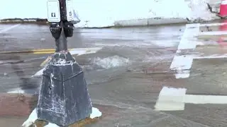 Crews working to cap water main break in Boston