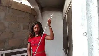 Setting the tripod stand and dancing allonzy at the end 