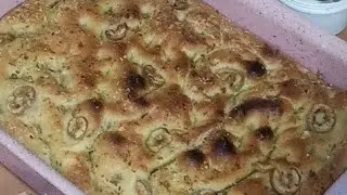 خبز الفوكاتشا بالزيتون والزعتر والخميرة الطبيعية #خبز #عيش
