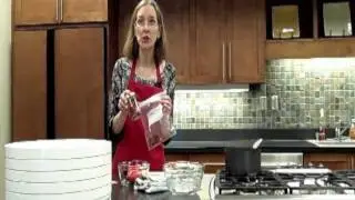 Dehydrating Tomatoes