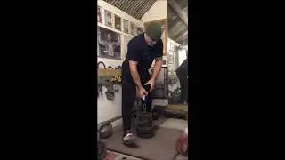 Laine Snook. Silarukov 60 mm handle: 98 kg for 20 reps.