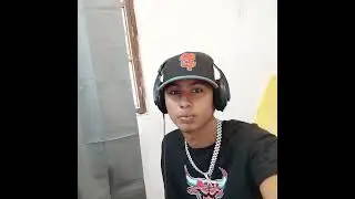 activo mi gentes en el estudio 23 r&eacute;cords junto con alex singer y diselo y EL MARK JM 😎 Rompiendo