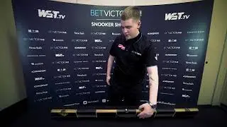 What's Inside Aaron Hill's Cue Case?