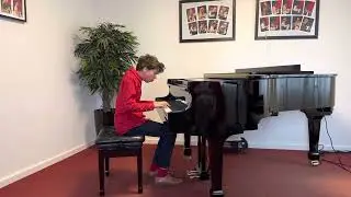 MENUET ( Cinq Pieces pour Piano) by Mel Bonis