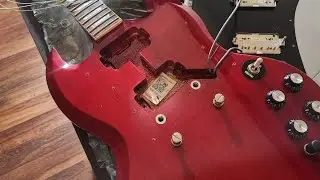 epiphone SG with Seymour Duncan High-voltage humbuckers and MLA AC/DO demo
