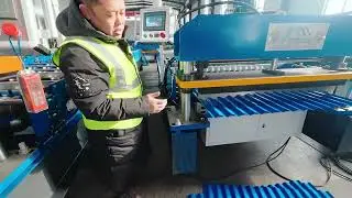 Do you know how to use a roof sheet machine ？