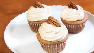 Maple Pecan Cupcakes with a Maple Butter Frosting | SweetTreats