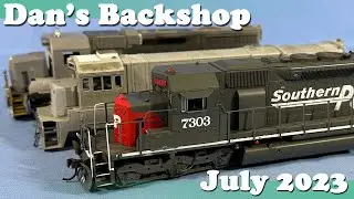 Магазин Dan's Backshop, июль 2023 г. &mdash; поручни, синяя ткань и многое другое!