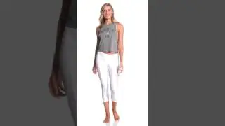 Onzie Splice Yoga Capris | SwimOutlet.com