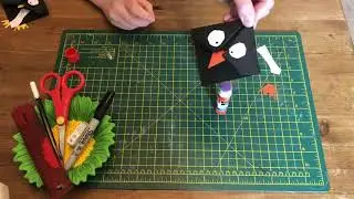 How to make a fantastically simple penguin corner bookmark!