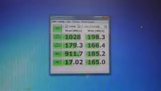 Скорость чтения  SSD 1000mb/s. RAID из 2х SSD 120 gb