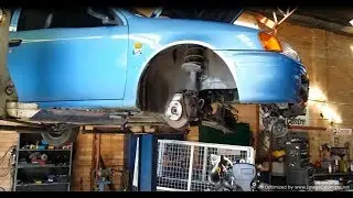 Toyota Starlet and Honda XL250 Restoration Part 2 - Dave and Mike Pull the Engine.