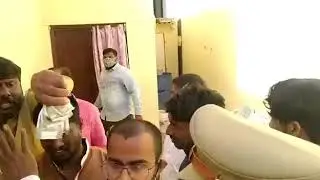 Money distribution on the day of elections by the ruling party #trs in #Hafizpet Adithya nagar,
