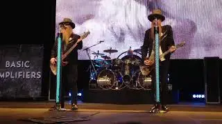 ZZ TOP - Gimme All Your Lovin' (Live) - Casino Rama in Orillia, 2012